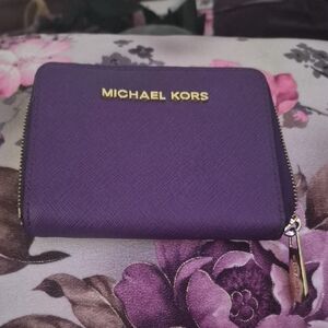 Michael Kors Violet Wallet with Gold Accents Inch5×4inch